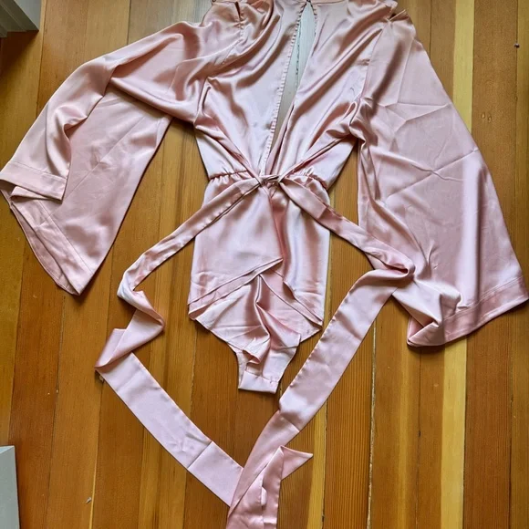 Honey Birdette Melissa Blush pink onesie Romper New MEDIUM $185 - Picture 5 of 6